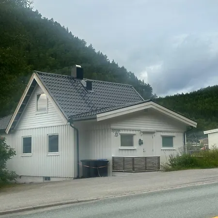 Dobbeltrom Sentralt I Namsos-bofelleskap Rum i privatbostad